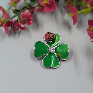 Lucky Four Leaf Clover And Ladybug Cute Vintage Brooch